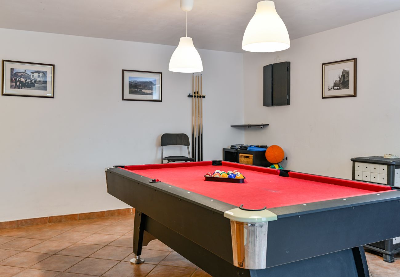 Villa in Svetvincenat - Villa Ferlini in Central Istria with private 10000 m2 garden, wellness & family activities on plot