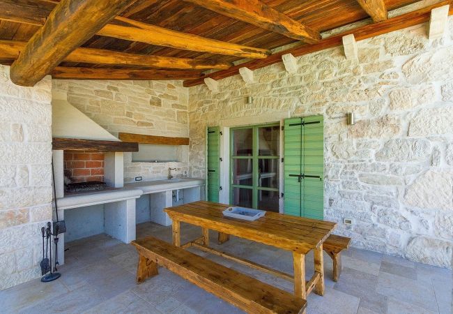 Villa in Rakotule - Villa Zvonar near Motovun with large pool (62m2) and whirlpool Villa in Rakotule - Villa Zvonar near Motovun with large pool (62m2) and whirlpool