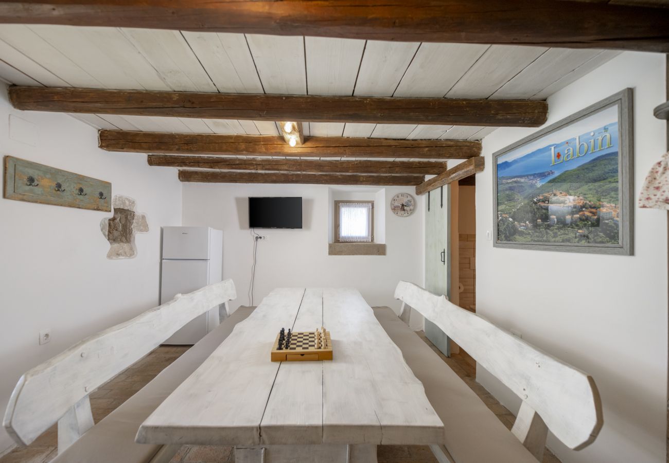 Villa in Sveti Bartul - Villa Batelica near Labin with private pool, large garden, kids playground & sport activities 