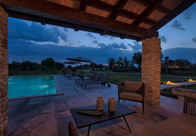 Villa in Cabrunici - Stancija Cabrunici in Central Istria with large garden and Wellness Villa in Cabrunici - Stancija Cabrunici in Central Istria with large garden and Wellness