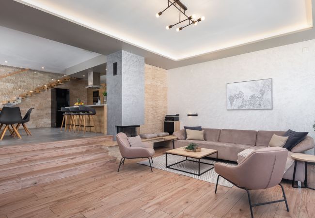 Villa in Pag - Villa Emma on Island Pag for 14 persons with sea view, wellness & pool heating Villa in Pag - Villa Emma on Island Pag for 14 persons with sea view, wellness & pool heating