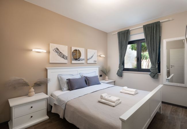 Villa in Pag - Villa Emma on Island Pag for 14 persons with sea view, wellness & pool heating Villa in Pag - Villa Emma on Island Pag for 14 persons with sea view, wellness & pool heating