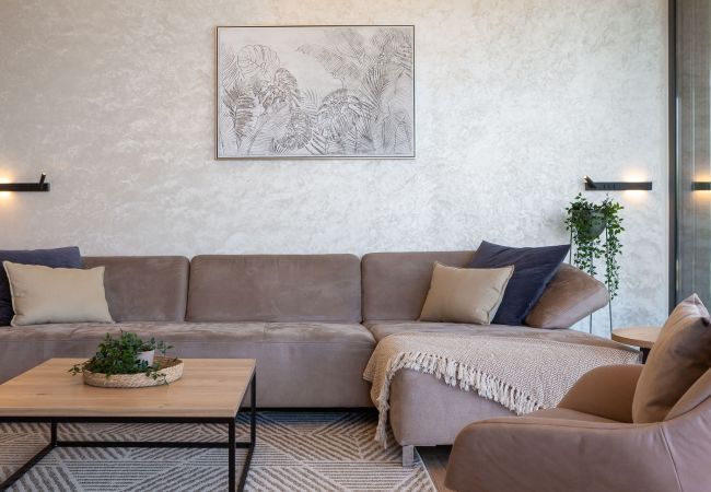 Villa in Pag - Villa Emma on Island Pag for 14 persons with sea view, wellness & pool heating Villa in Pag - Villa Emma on Island Pag for 14 persons with sea view, wellness & pool heating