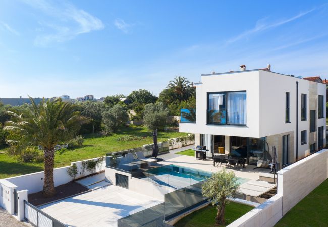 Villa in Medulin - Villa Estrella in Medulin for 10 people with sauna & whirpool just 6 m from the sea Villa in Medulin - Villa Estrella in Medulin for 10 people with sauna & whirpool just 6 m from the sea
