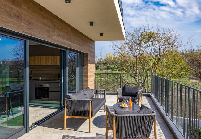 Villa in Medulin - Villa Bay I near Medulin for 9 people with heated pool - playground & whirpool only 100 meters from the beach - pet friendly Villa in Medulin - Villa Bay I near Medulin for 9 people with heated pool - playground & whirpool only 100 meters from the beach - pet friendly