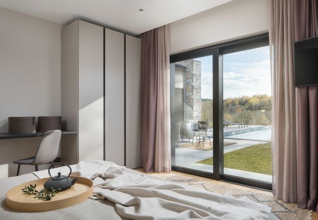 Villa in Karojba - Villa Ulmus near Motovun for 6 people with heated pool &  jacuzzi Villa in Karojba - Villa Ulmus near Motovun for 6 people with heated pool &  jacuzzi