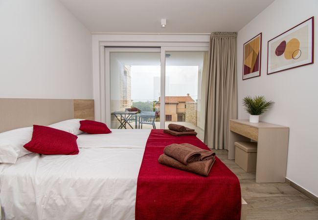 Villa in Ližnjan - Villa Rosarol near Medulin for 8 people with private pool & only 800 m from sea Villa in Ližnjan - Villa Rosarol near Medulin for 8 people with private pool & only 800 m from sea