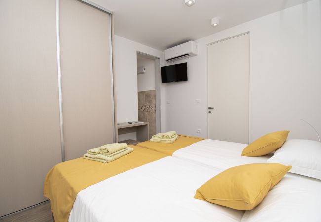Villa in Ližnjan - Villa Rosarol near Medulin for 8 people with private pool & only 800 m from sea Villa in Ližnjan - Villa Rosarol near Medulin for 8 people with private pool & only 800 m from sea
