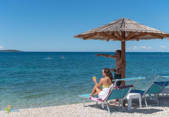 Villa in Fažana - Villa Andrija in Fažana for 9 people with sea view & heated pool - only 400 m from the beach Villa in Fažana - Villa Andrija in Fažana for 9 people with sea view & heated pool - only 400 m from the beach