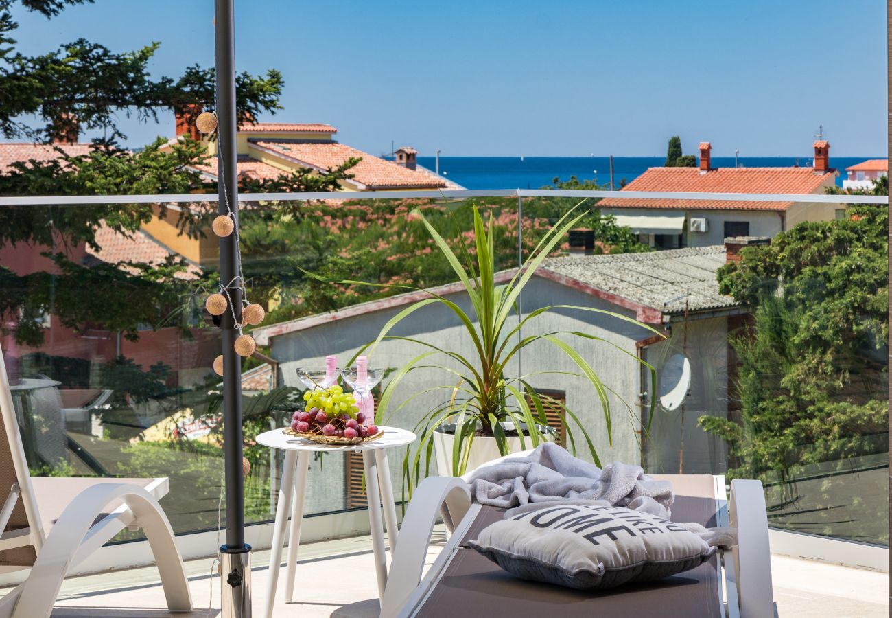 Villa in Fažana - Villa Elena Deluxe in Fažana for 8 people with whirlpool, kids playground & private pool only 400 m from the beach