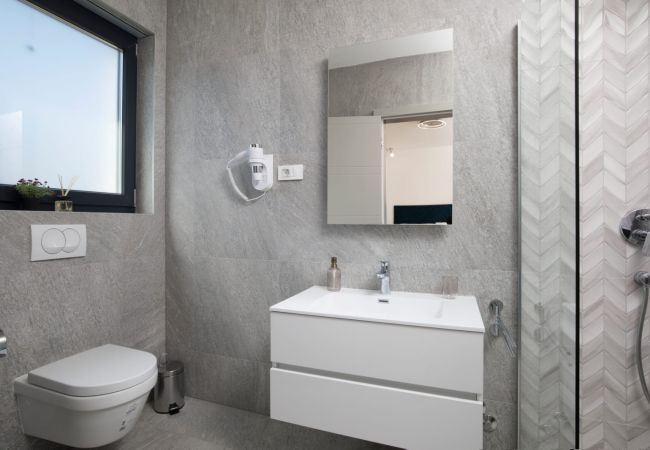 Villa in Medulin - Villa Tiki in Medulin for 16 person with heated pool & sauna only 1 km from the beach Villa in Medulin - Villa Tiki in Medulin for 16 person with heated pool & sauna only 1 km from the beach