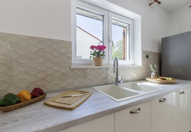 Villa in Labin - Villa Ana Labin for 12 person with 6 bedrooms & private pool Villa in Labin - Villa Ana Labin for 12 person with 6 bedrooms & private pool