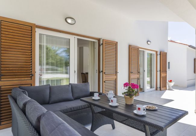 Villa in Labin - Villa Ana Labin for 12 person with 6 bedrooms & private pool Villa in Labin - Villa Ana Labin for 12 person with 6 bedrooms & private pool