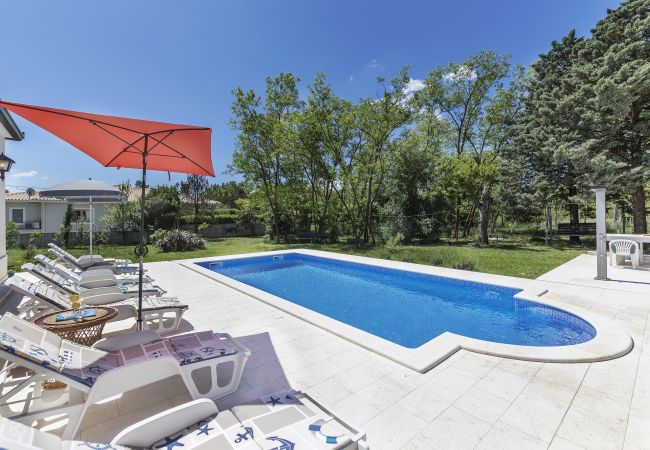 Villa in Labin - Villa Ana Labin for 12 person with 6 bedrooms & private pool Villa in Labin - Villa Ana Labin for 12 person with 6 bedrooms & private pool