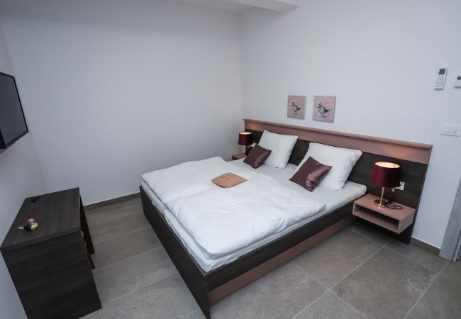 Villa in Porec - Villa Jacky in Poreč for 8 people with private pool just 900 meters from sea Villa in Porec - Villa Jacky in Poreč for 8 people with private pool just 900 meters from sea