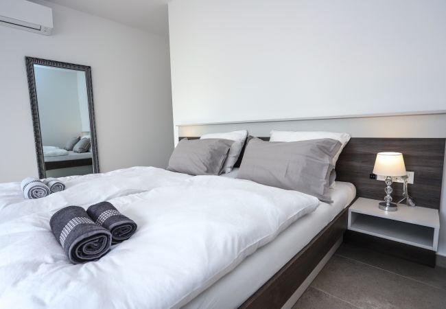 Villa in Porec - Villa Jacky in Poreč for 8 people with private pool just 900 meters from sea Villa in Porec - Villa Jacky in Poreč for 8 people with private pool just 900 meters from sea