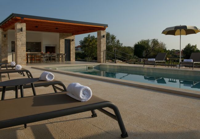 Villa in Cukrici - Villa Serena in Central Istria for 8 people with private heated pool  Villa in Cukrici - Villa Serena in Central Istria for 8 people with private heated pool