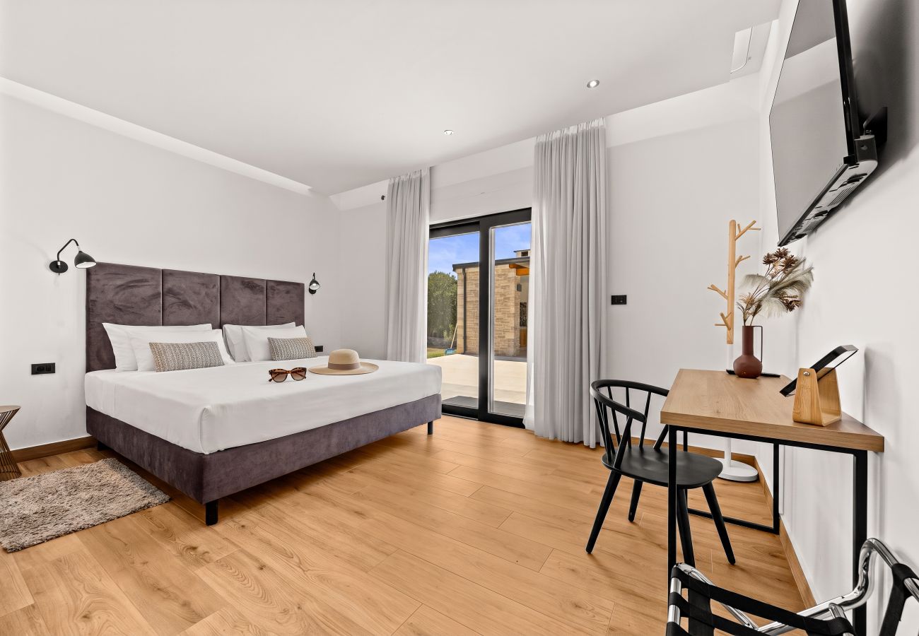 Villa in Cukrici - Villa Serena in Central Istria for 8 people with private heated pool 