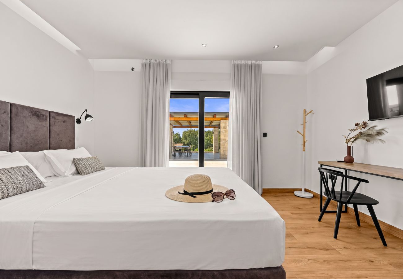 Villa in Cukrici - Villa Serena in Central Istria for 8 people with private heated pool 