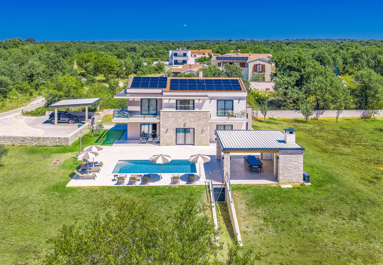 Villa in Cukrici - Villa Serena in Central Istria for 8 people with private heated pool 