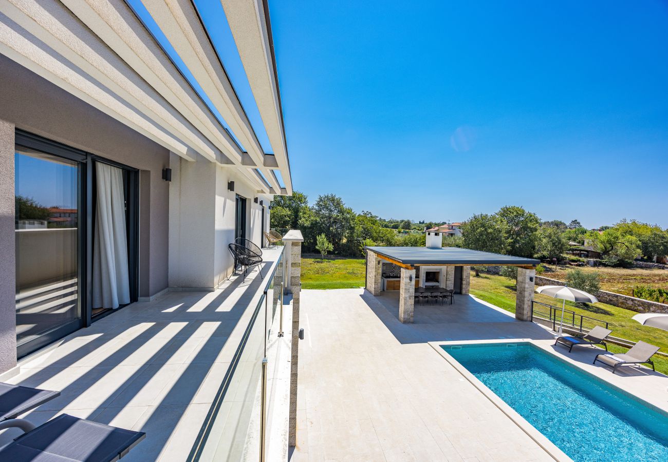 Villa in Cukrici - Villa Serena in Central Istria for 8 people with private heated pool 