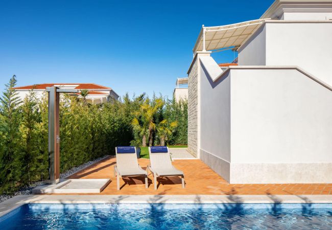 Villa in Vabriga -  Luxury Villa Claretta near Poreč for 8 people with sea view & pet friendly Villa in Vabriga -  Luxury Villa Claretta near Poreč for 8 people with sea view & pet friendly