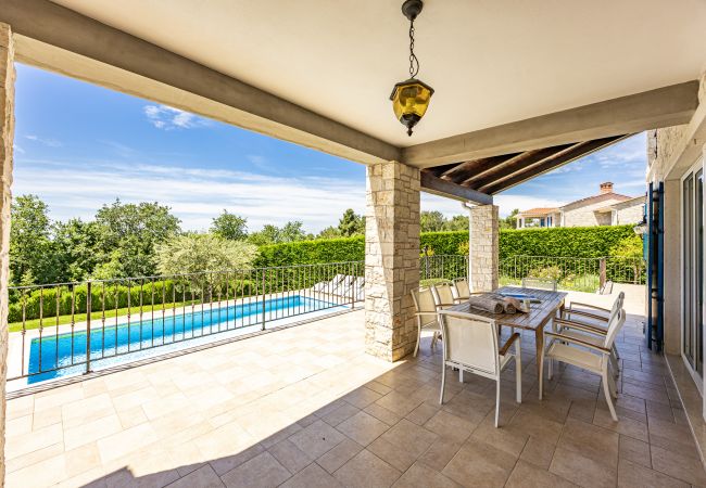 Villa in Babudri - Villa Babudri near Poreč for 10 people with jacuzzi & spa Villa in Babudri - Villa Babudri near Poreč for 10 people with jacuzzi & spa