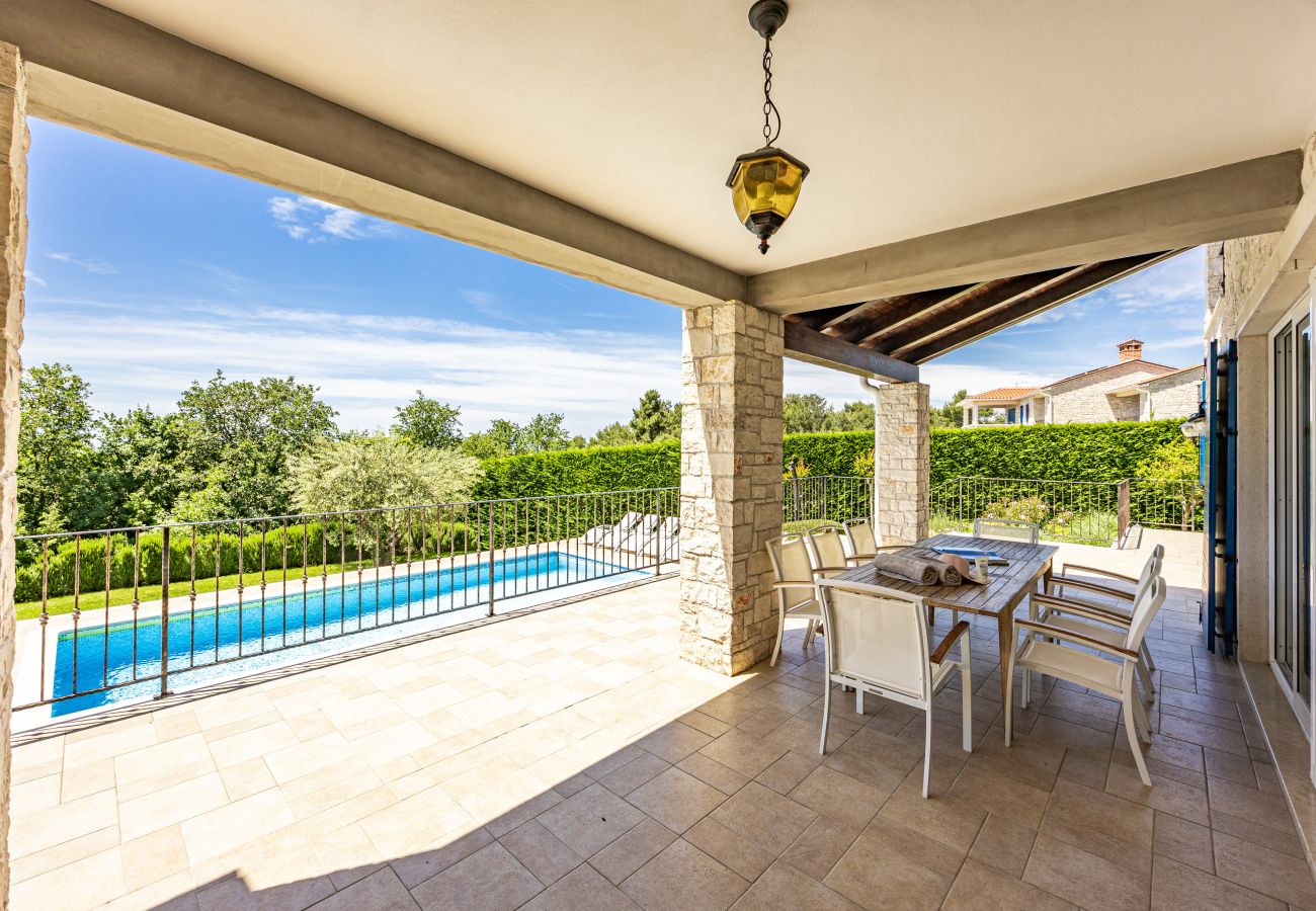 Villa in Babudri - Villa Babudri near Poreč for 10 people with jacuzzi & spa