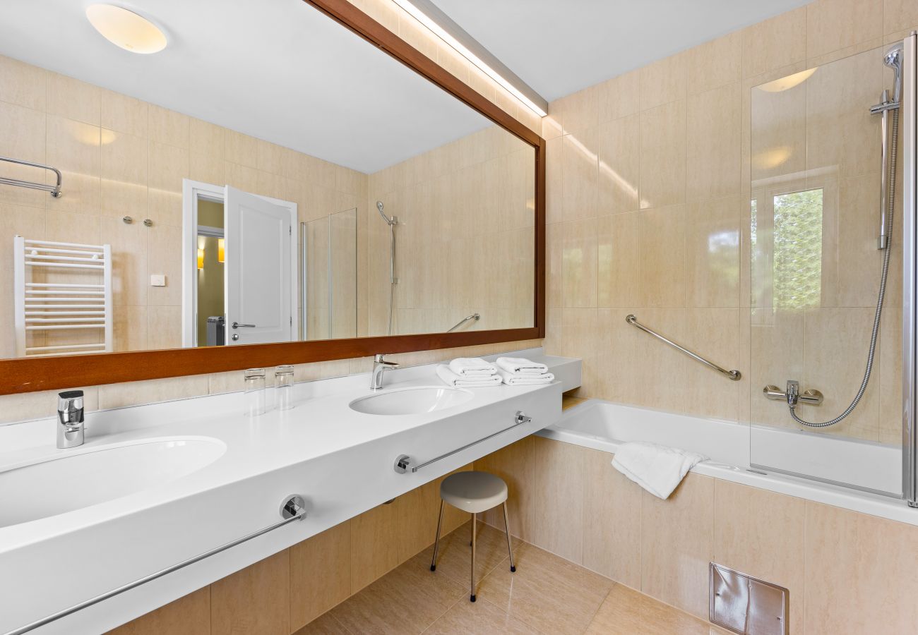 Villa in Babudri - Villa Babudri near Poreč for 10 people with jacuzzi & spa