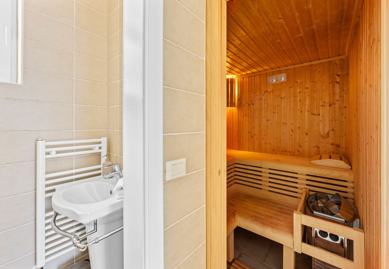 Villa in Babudri - Villa Babudri near Poreč for 10 people with jacuzzi & spa