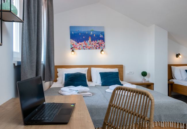 Villa in Betiga - Villa Kalista Istriana for 10 people with private pool & sea view Villa in Betiga - Villa Kalista Istriana for 10 people with private pool & sea view