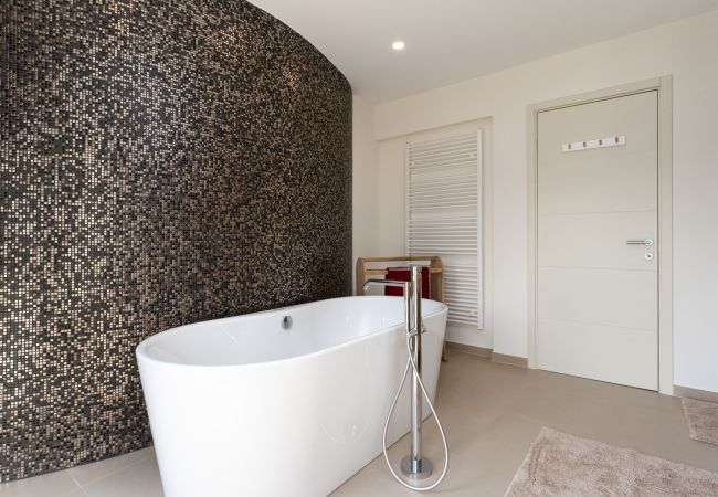 Villa in Porec - Luxury Villa Lionea in Poreč for 10 people with sea view & private pool  Villa in Porec - Luxury Villa Lionea in Poreč for 10 people with sea view & private pool