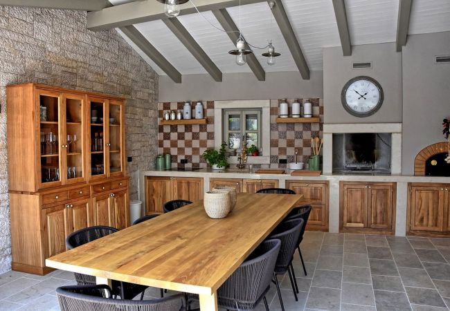 Villa in Pican - Villa Zita u Svicima for 10 people with jacuzzi & sauna in Central Istria Villa in Pican - Villa Zita u Svicima for 10 people with jacuzzi & sauna in Central Istria