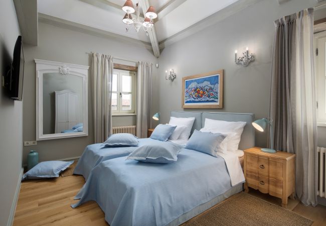 Villa in Ladici - Villa Elena u Ladicima for 8 people with private pool & sports complex in Central Istria Villa in Ladici - Villa Elena u Ladicima for 8 people with private pool & sports complex in Central Istria