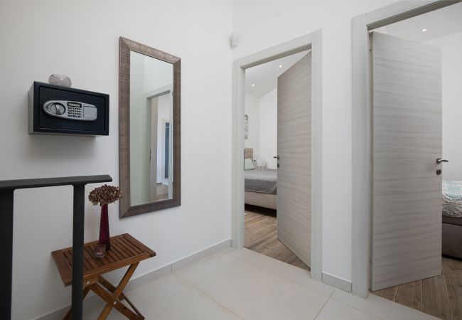 Villa in Juršici - Villa Unica for 8 People in Central Istra, very quiet and luxurious retreat only 15 minutes from the azure blue sea Villa in Juršici - Villa Unica for 8 People in Central Istra, very quiet and luxurious retreat only 15 minutes from the azure blue sea