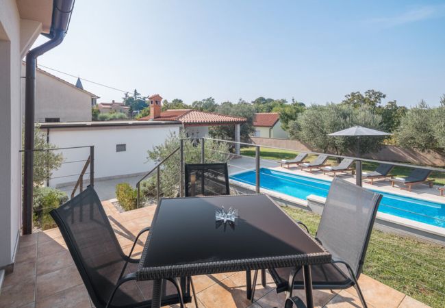 Villa in Kaštelir - Villa Viktoria near Poreč for 6 people with play room & private pool Villa in Kaštelir - Villa Viktoria near Poreč for 6 people with play room & private pool