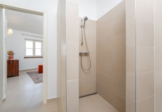Villa in Labinci - Villa Bincila for 12 people near Poreč with sea view & beautiful garden Villa in Labinci - Villa Bincila for 12 people near Poreč with sea view & beautiful garden