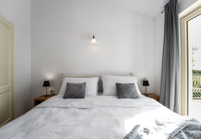 Villa in Labinci - Villa Bincila for 12 people near Poreč with sea view & beautiful garden Villa in Labinci - Villa Bincila for 12 people near Poreč with sea view & beautiful garden