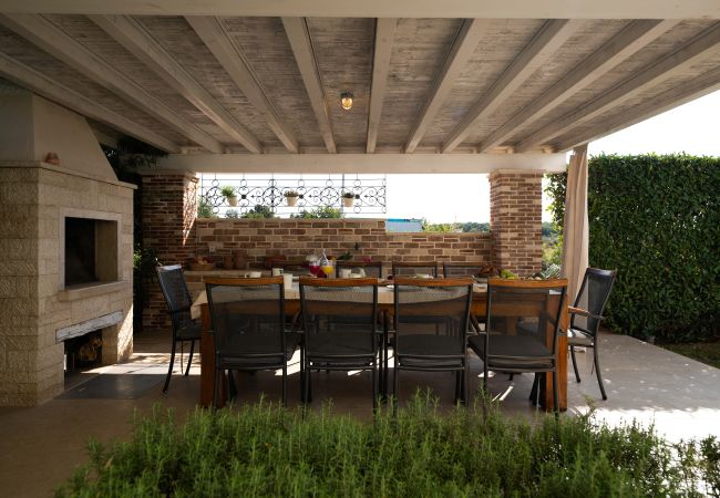 Villa in Labinci - Villa Bincila for 12 people near Poreč with sea view & beautiful garden Villa in Labinci - Villa Bincila for 12 people near Poreč with sea view & beautiful garden