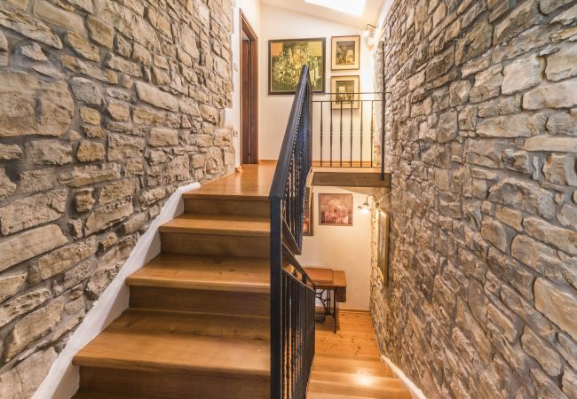 Villa in Merišce - Residence Monte near Umag for 8+2 people with heated infinity pool, spa & play room Villa in Merišce - Residence Monte near Umag for 8+2 people with heated infinity pool, spa & play room