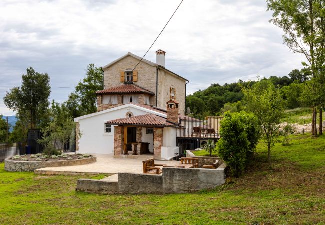 Villa in Žudetici - Villa Blazeni Miroslav Bulesic in Central Istria for 8 people with private heated pool and sauna Villa in Žudetici - Villa Blazeni Miroslav Bulesic in Central Istria for 8 people with private heated pool and sauna
