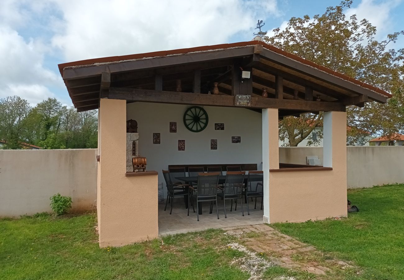 Villa in Kožljani - Villa Camelie near Barban for 10 people with playground for children, fitness & pet friendly