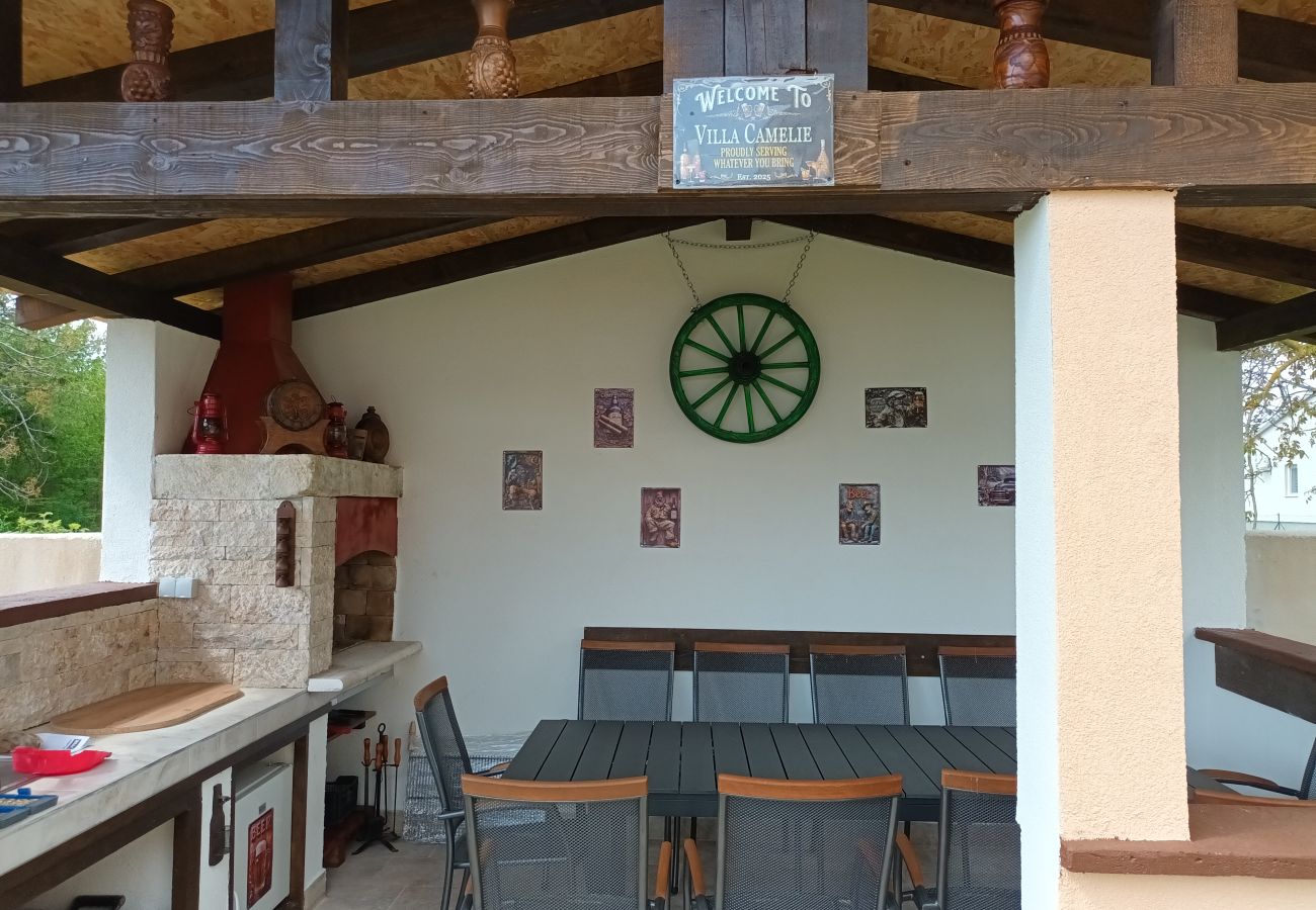 Villa in Kožljani - Villa Camelie near Barban for 10 people with playground for children, fitness & pet friendly