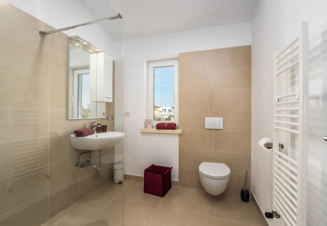 Villa in Labinci - Villa Cvita Domenica near Poreč for 8 people with 40 m2 private pool - pet friendly Villa in Labinci - Villa Cvita Domenica near Poreč for 8 people with 40 m2 private pool - pet friendly