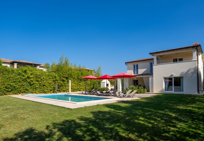 Villa in Labinci - Villa Cvita Domenica near Poreč for 8 people with 40 m2 private pool - pet friendly Villa in Labinci - Villa Cvita Domenica near Poreč for 8 people with 40 m2 private pool - pet friendly