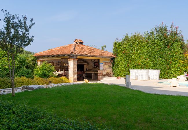 Villa in Porec - Villa Duga in Poreč for 12 people with sea view & only 1,2 km from beach Villa in Porec - Villa Duga in Poreč for 12 people with sea view & only 1,2 km from beach