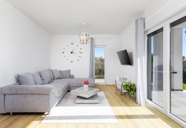 Villa in Pula - Villa Aria - family friendly in Pula for 6 people with private swimming pool  Villa in Pula - Villa Aria - family friendly in Pula for 6 people with private swimming pool
