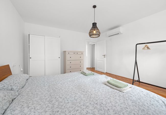 Villa in Peruški - Casa Mirna for 7 people near Pula with sea view & only 2 km from the sea Villa in Peruški - Casa Mirna for 7 people near Pula with sea view & only 2 km from the sea