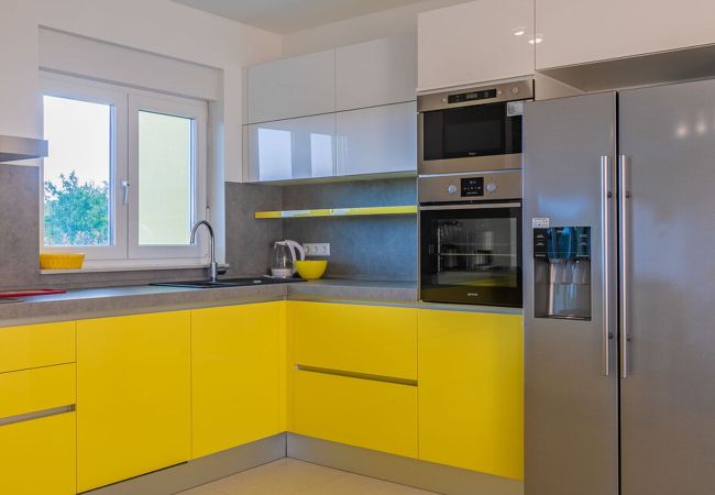 Villa in Svetvincenat - Villa Vita in Central Istria - Ground Floor Villa for 6 People with Heated Pool  Villa in Svetvincenat - Villa Vita in Central Istria - Ground Floor Villa for 6 People with Heated Pool