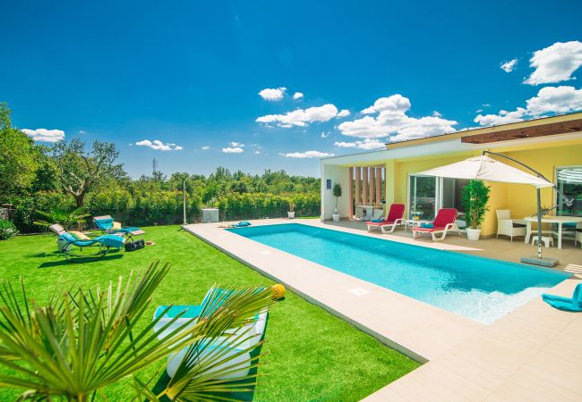 Villa in Svetvincenat - Villa Vita in Central Istria - Ground Floor Villa for 6 People with Heated Pool  Villa in Svetvincenat - Villa Vita in Central Istria - Ground Floor Villa for 6 People with Heated Pool